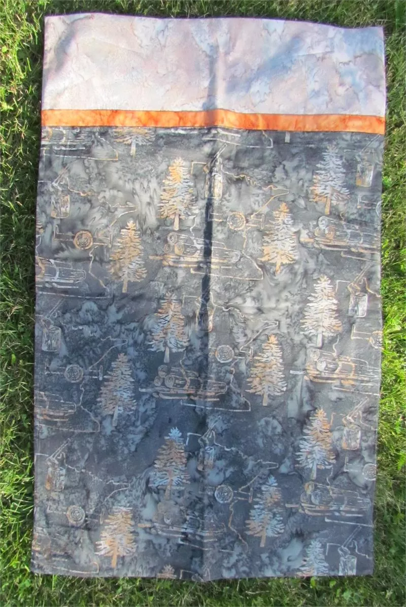 Hoffman Bali Batik Minnesota Charms Smoke Minnesota Logging Pillowcase Kit
