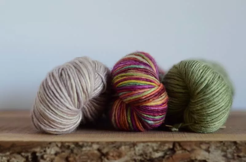 **Manos del Uruguay – Silk Blend (Discontinued)
