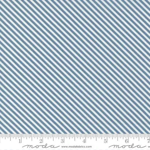 Zinnia Down Pour Lake Yardage 24135 27by April Rosenthal Sold in 1/2 yard increments